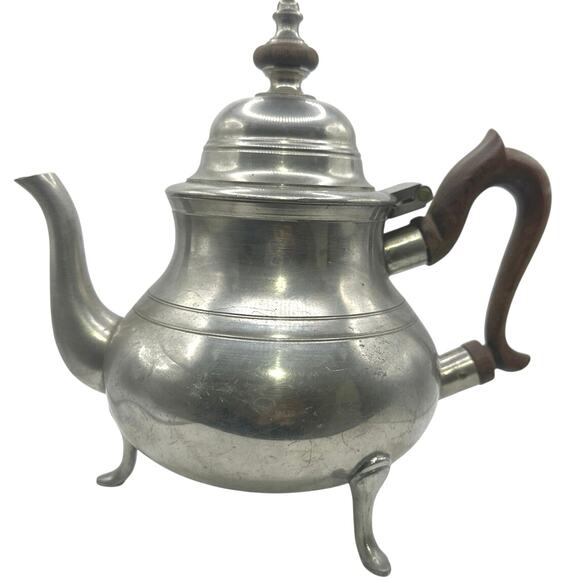 Vintage Kirk Stieff Williamsburg Pewter Coffee Tea Pot w/Rose Wood Handle CH80-7 - Picture 2 of 8